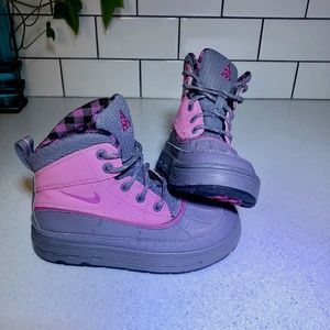 Nike acg snow boots | size 11C
